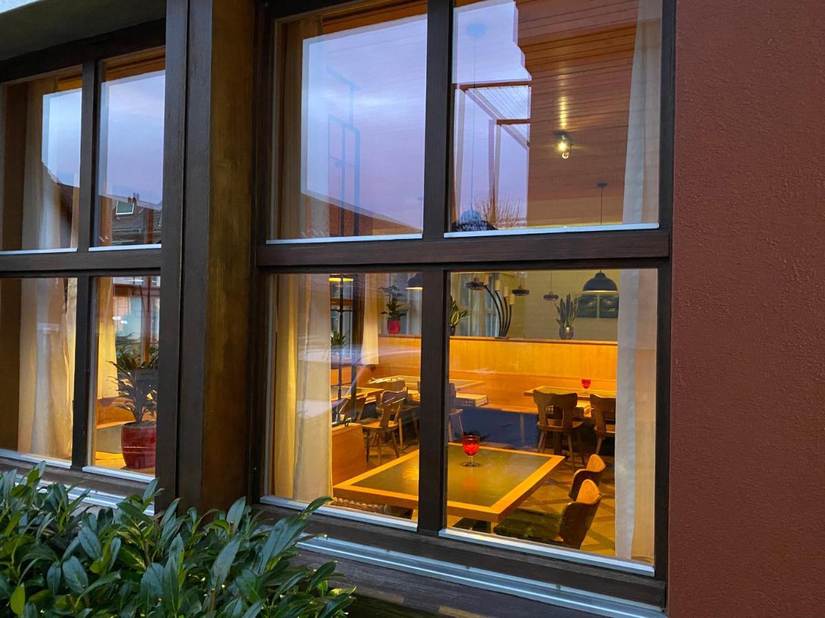 Hotel Baeren Niederscherli エクステリア 写真
