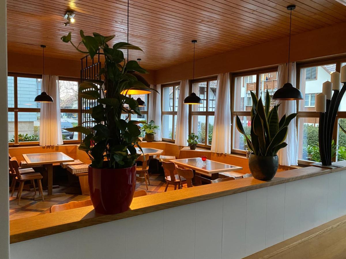 Hotel Baeren Niederscherli エクステリア 写真