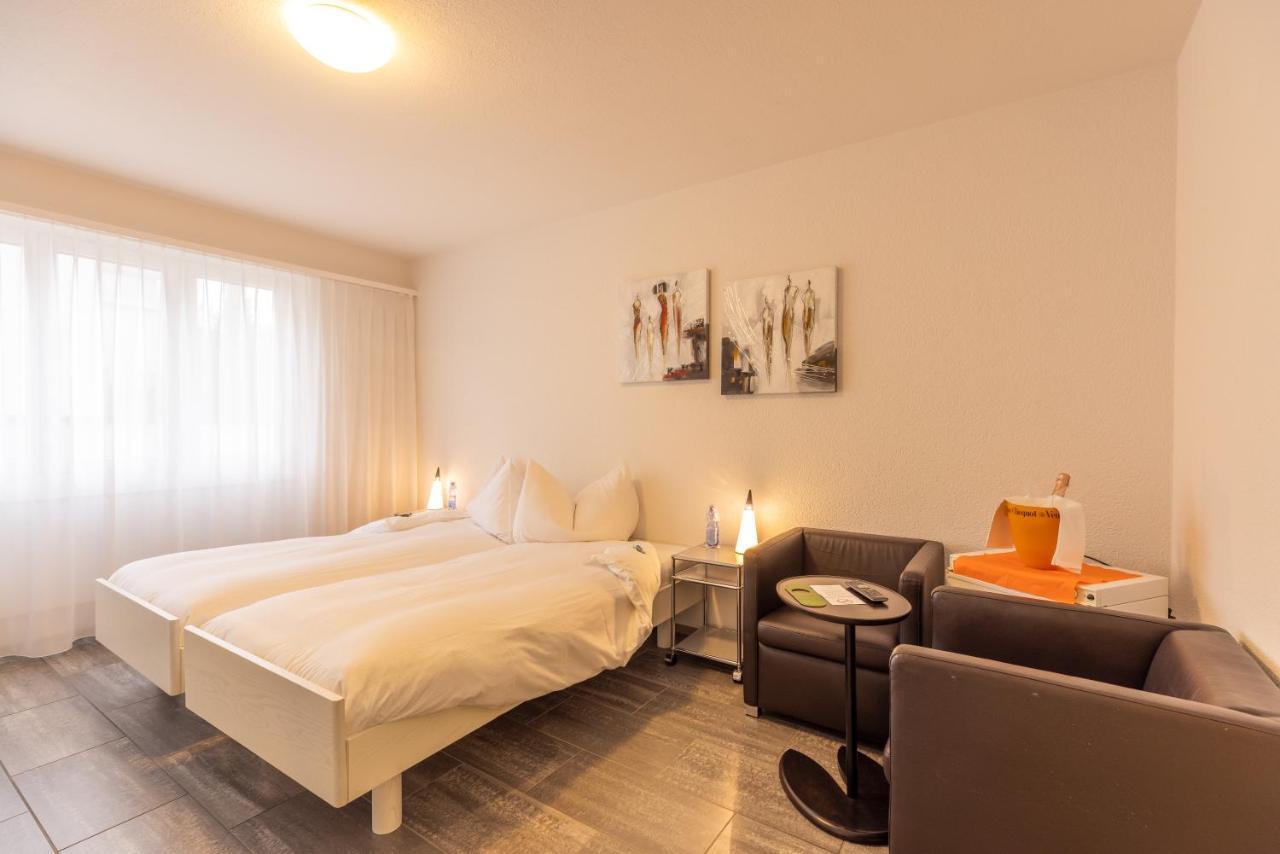 Hotel Baeren Niederscherli エクステリア 写真
